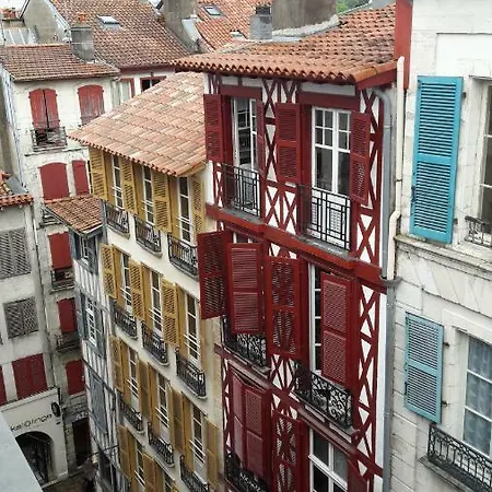 Centre Ville Avec Terrasse Apartman Bayonne